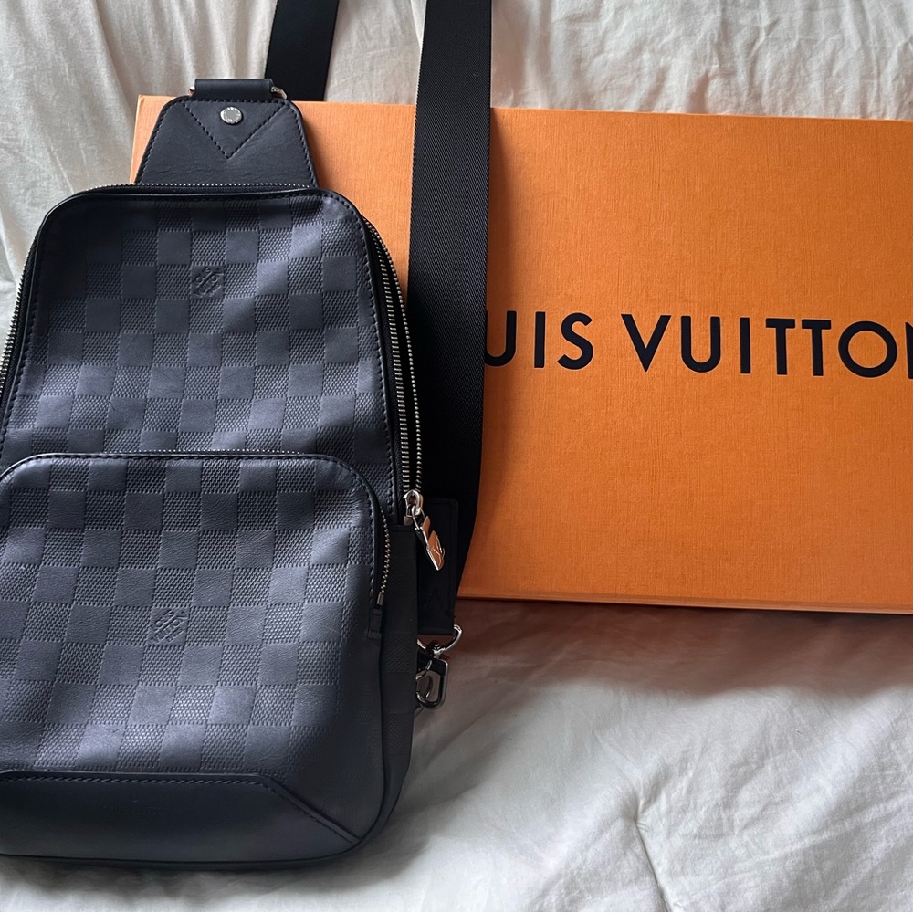 Louis Vuitton mens messenger bag